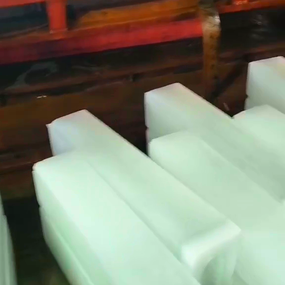 夏季防暑降温冰块使用方法 家用或户外作业凉爽妙招