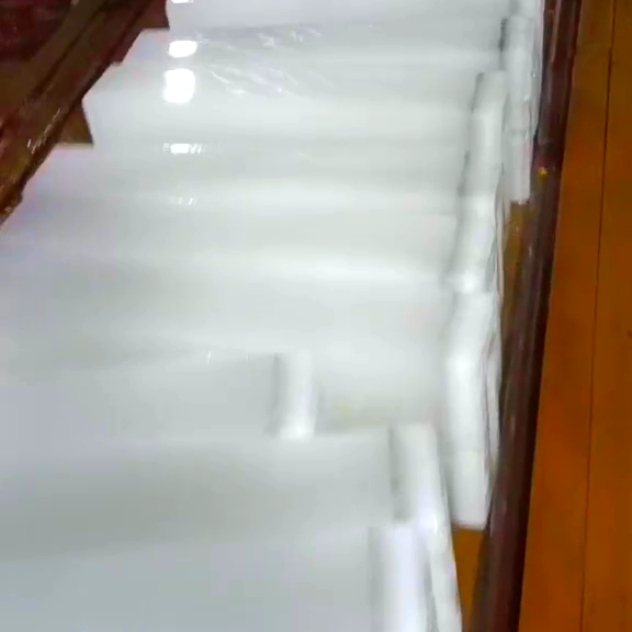 上海酷热时降温冰块成必需，合理订购要点及用途品质要求介绍