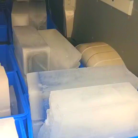 上海夏季户外降温冰块销售公司_上海冰块网络科技有限公司_上海降温冰块配送